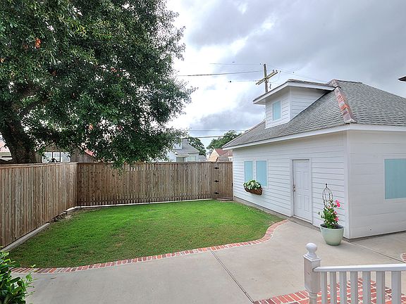 5th image of 6629 Vicksburg St