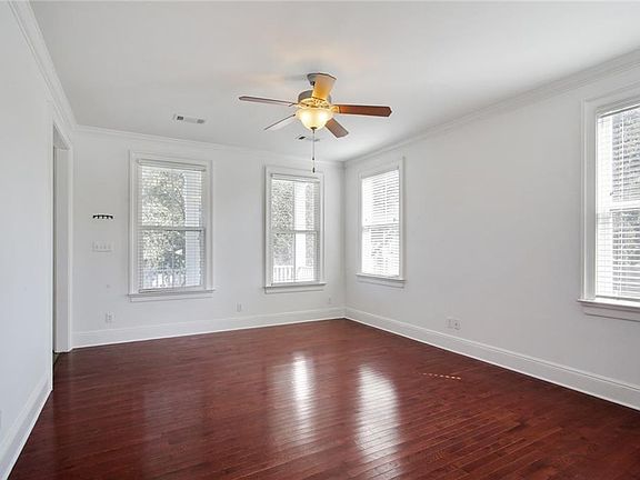 4th image of 5418 Chatham Dr