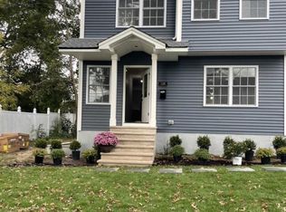 128 Sherwood Ave, Mahwah, NJ 07430