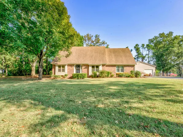 960 Poplar Acres Rd, Piperton, TN 38017