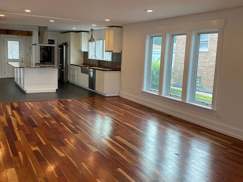 1st image of 7807 Nagle Ave