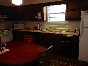 2nd image of 1613 N Lakewood Dr