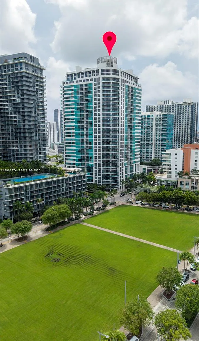 Four Midtown Miami Condo — Photo 3