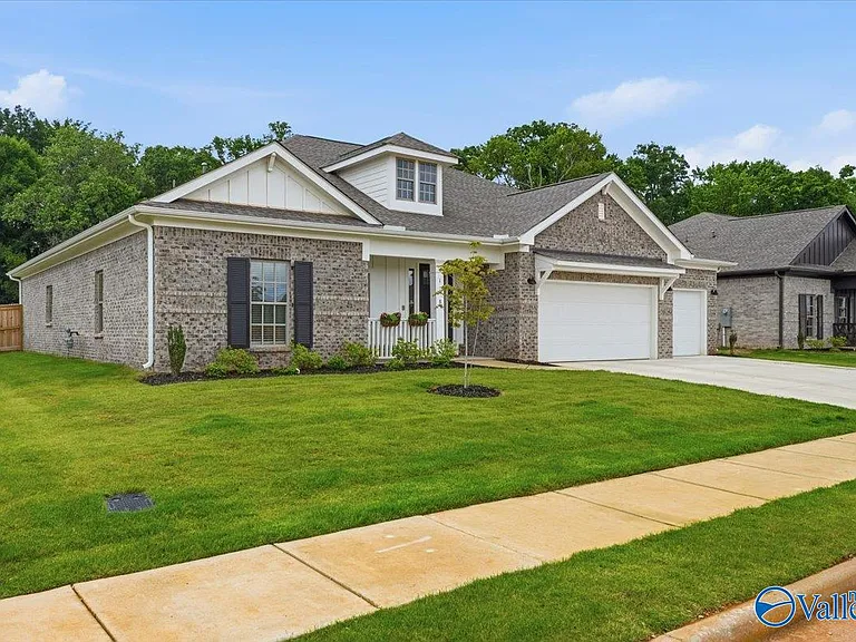 168 Clift Creek Dr — Photo 3