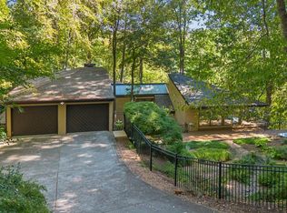 114 River Park Dr, Sandy Springs, GA 30328