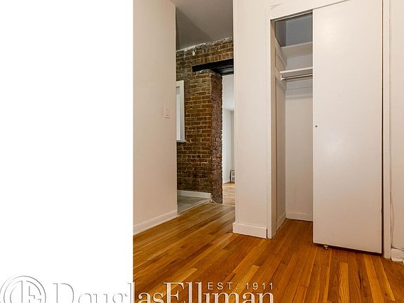 5th image of 131 E 83rd St APT 6A
