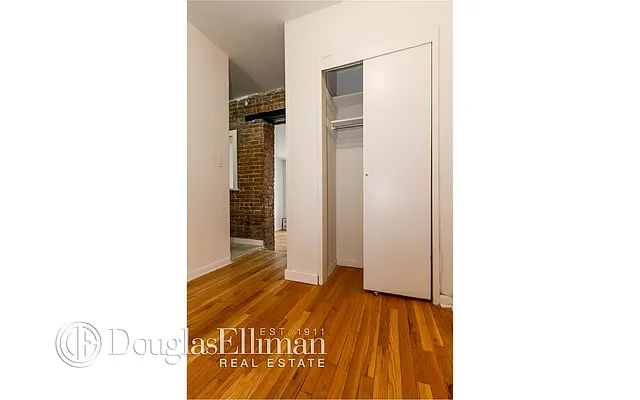 Rented by Douglas Elliman | media 24