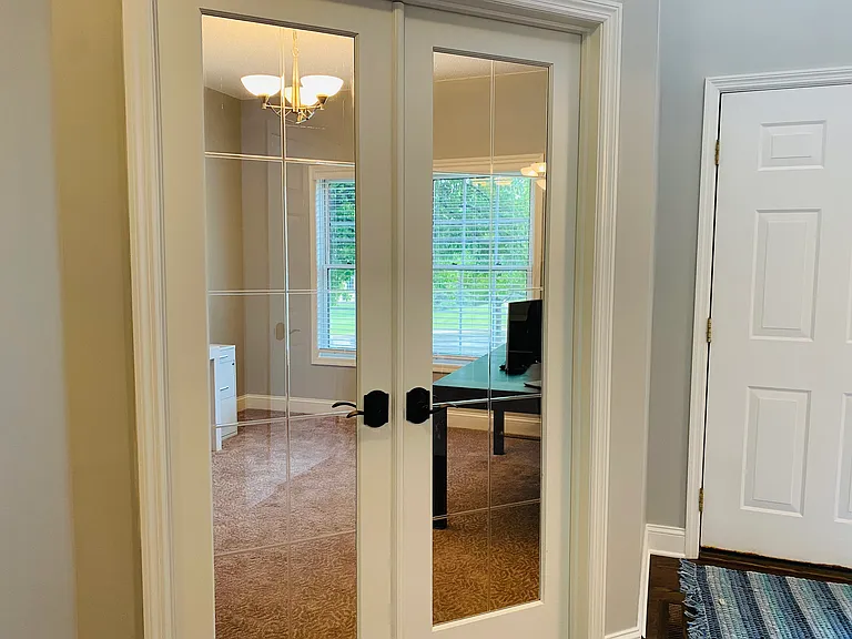 Office Den Entry_06042021