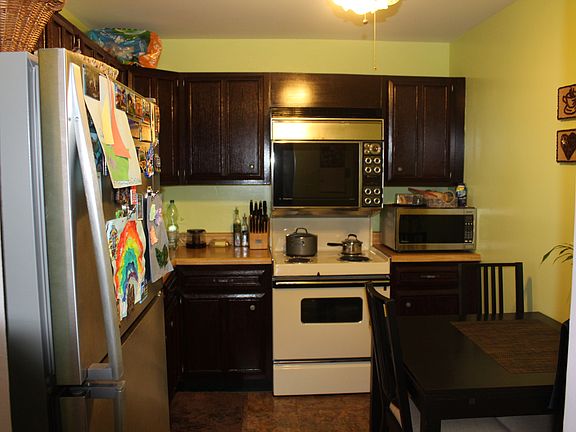 2nd image of 1265 N Sterling Ave Unit 203
