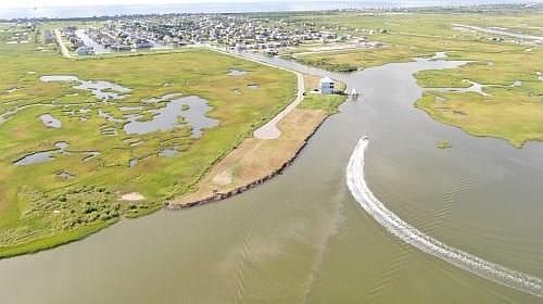 5th image of 1325 Lagoon Dr