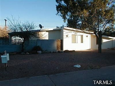 1st image of 107 S Avenue B