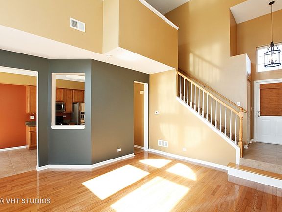 3rd image of 24810 Gates Ct