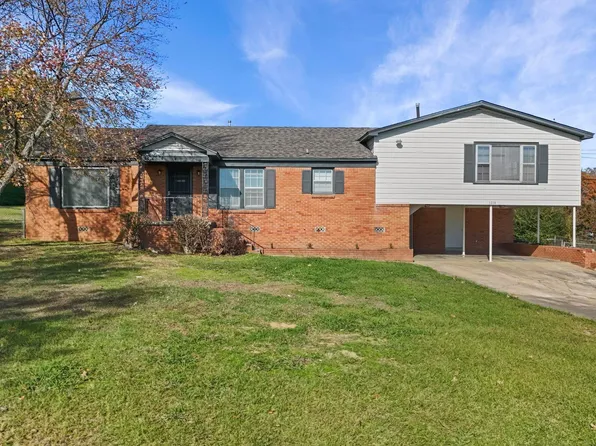 1210 W 52nd St, North Little Rock, AR 72118