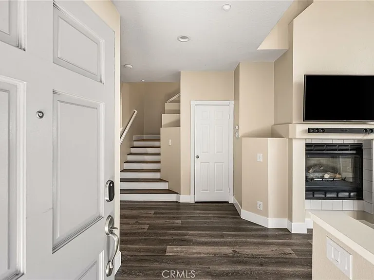 3441 E Berkshire Ct — Photo 5