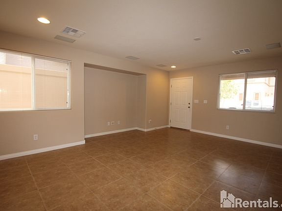5th image of 6023 Devers Ct