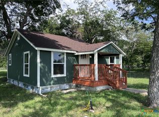 1404 Willow St, Victoria, TX 77901