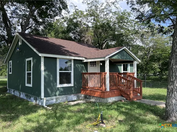 1404 Willow St, Victoria, TX 77901