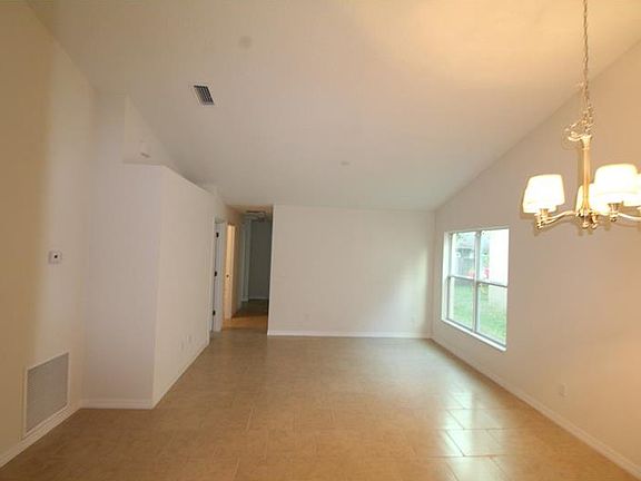 3rd image of 106 Madden Ave