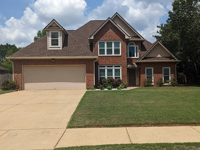 7478 Old Barn Rd — Photo 1