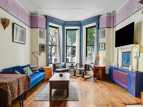 322 W 89th St APT 2, New York, NY 10024