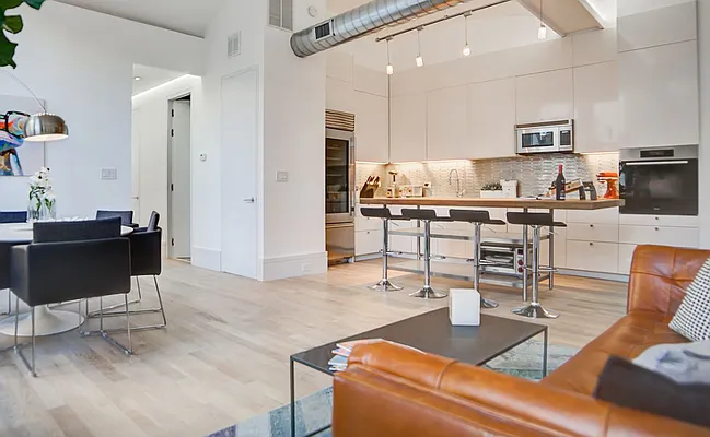 Rented by Compass | media 16