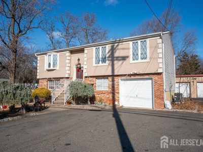 65 Churchill Ave, Somerset, NJ, 08873