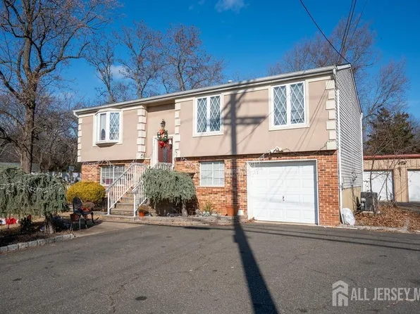 65 Churchill Ave, Somerset, NJ 08873