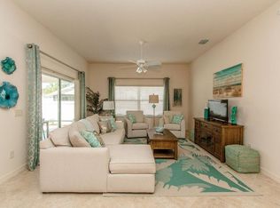 1092 Commodore Dr, The Villages, FL 32162