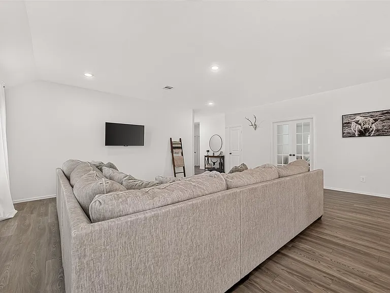 3112 Catalonion Ct — Photo 8