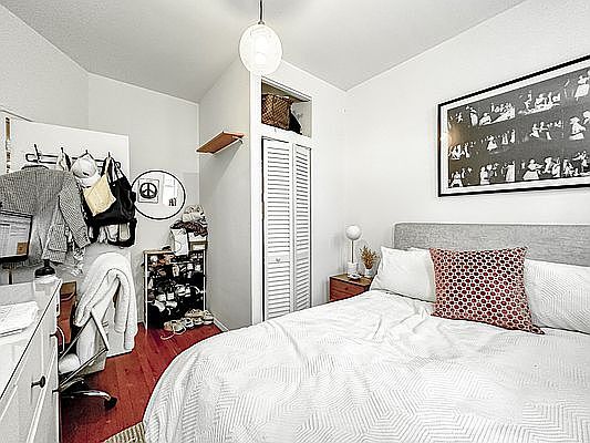 5th image of 38 Carmine St APT 3W