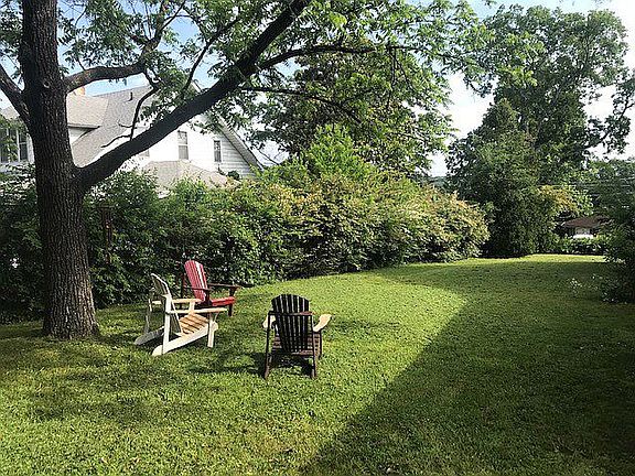 3rd image of 3212 Idlewild Dr