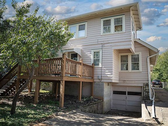 4th image of 5809 Kenwood Ave