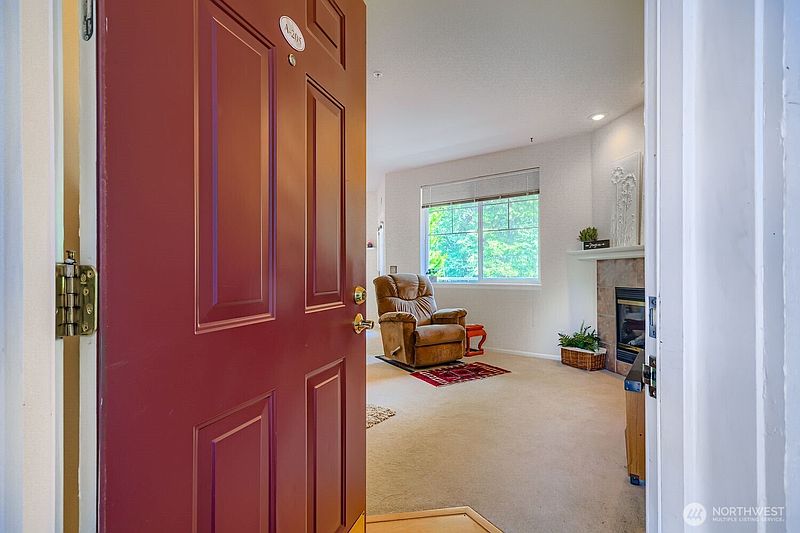 4th image of 13000 Admiralty Way #A205