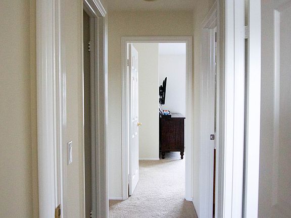3rd image of 21501 Sutters Mill Ct
