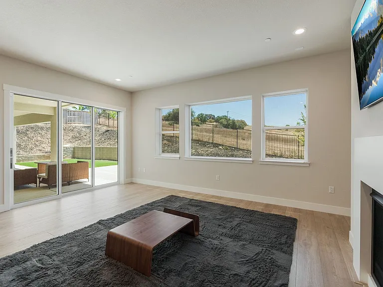 1342 Wheeler Peak Ct — Photo 13