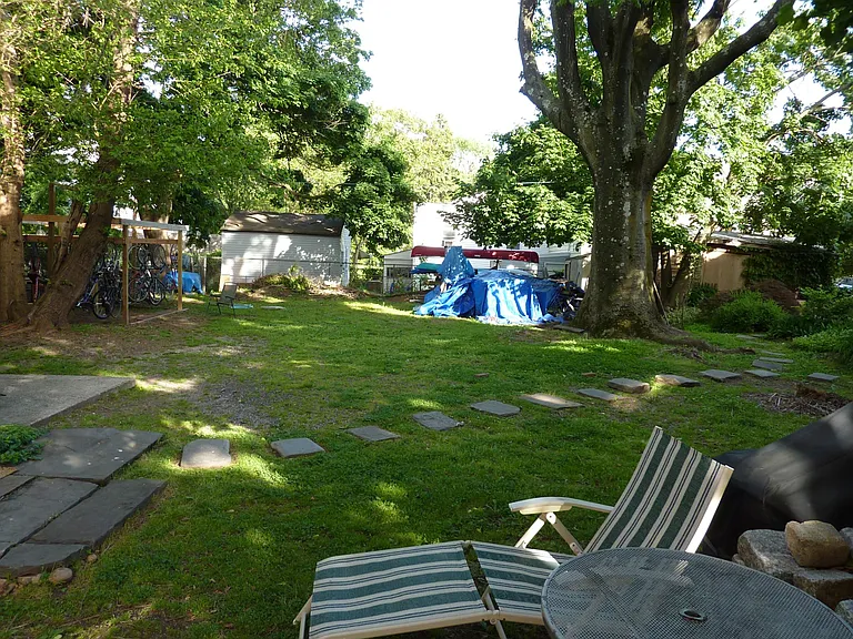 Commercial Ave — Photo 8