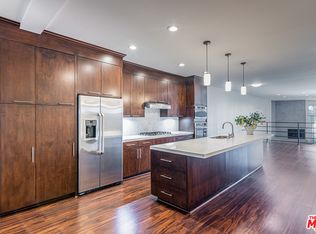 8755 Shoreham Dr APT 203, West Hollywood, CA 90069