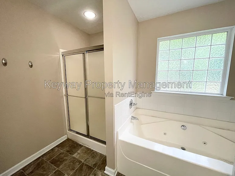 749 Michelle Ct — Photo 9