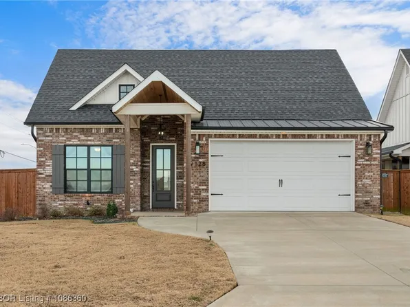 9128 Kirkwood Rdg, Fort Smith, AR 72916