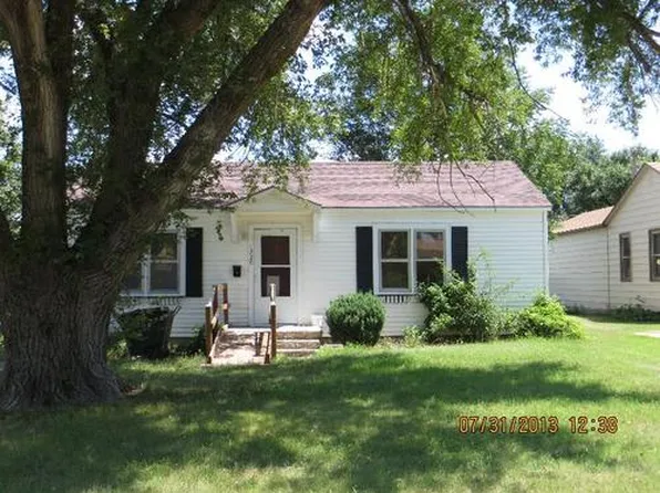 1220 Larimer St, Pratt, KS 67124