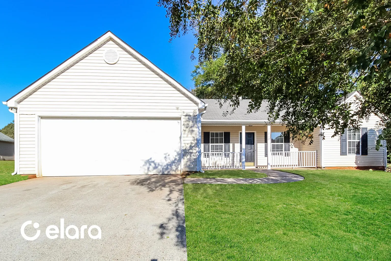712 Cloverdale Dr photo 1