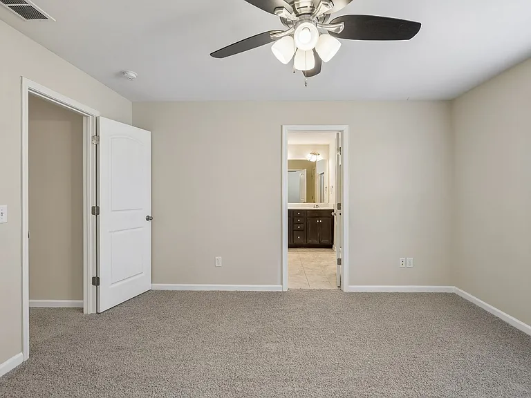 812 Kennear Ln — Photo 9