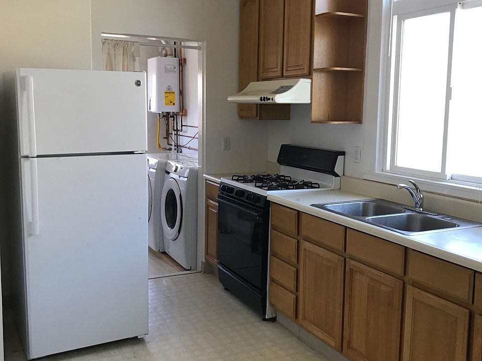 1st image of 546 Clement St #D