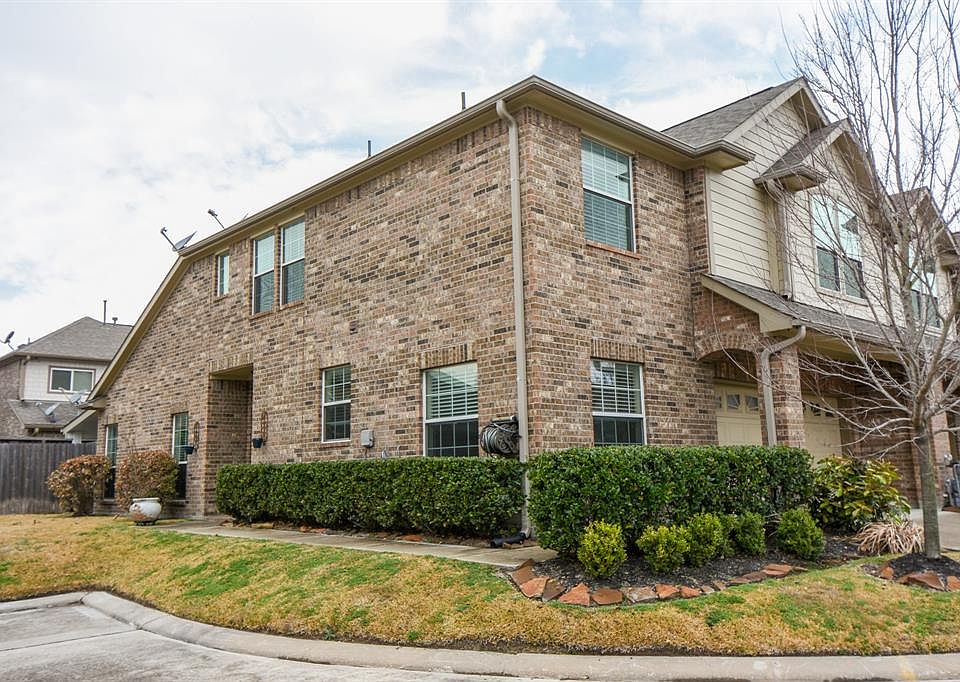 1st image of 8903 Kleewood Dr