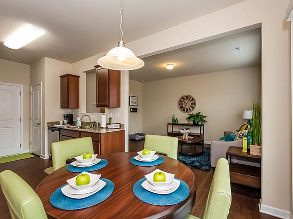 3rd image of 2018 Aragon Ln