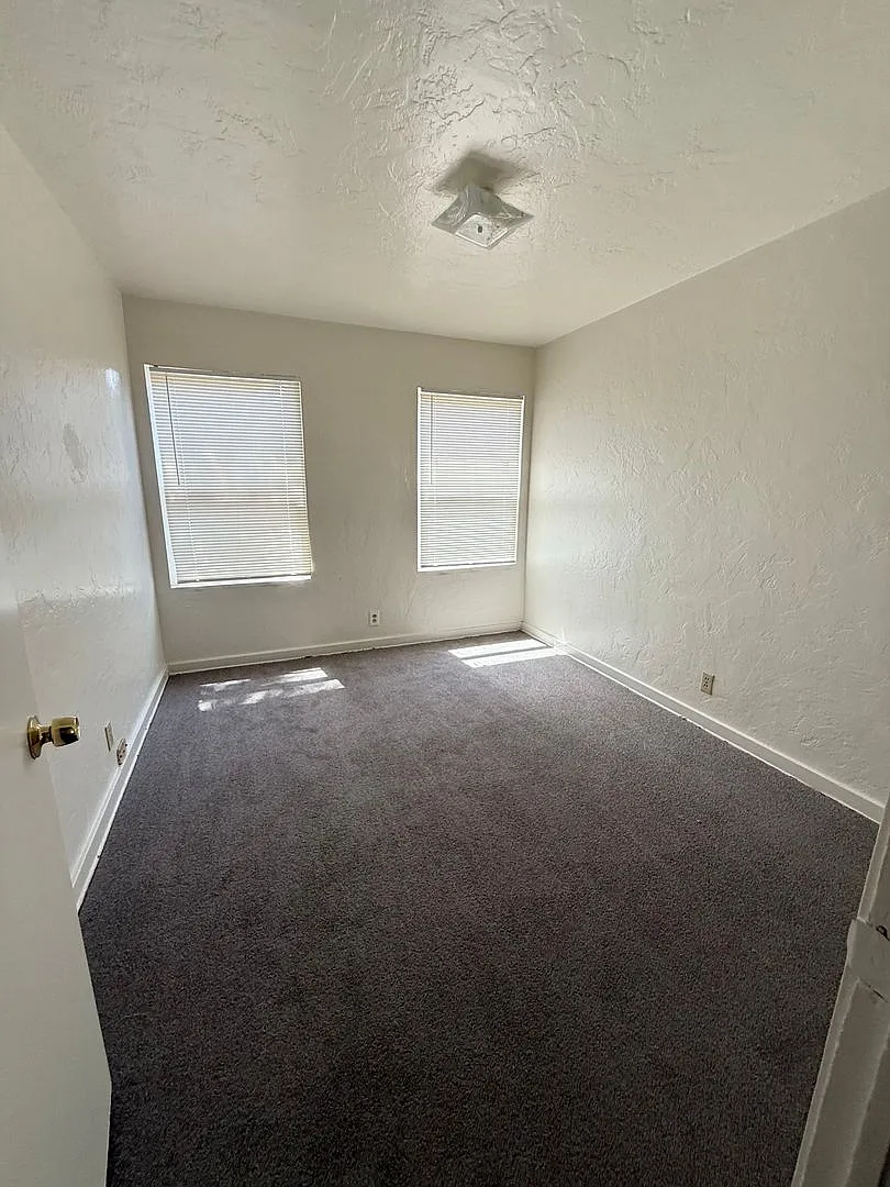 132 - 148 N San Pablo — Photo 4