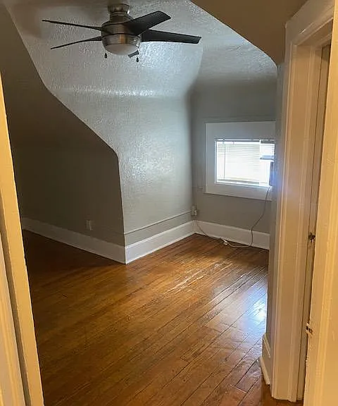 638 E 12th Ave #MAIN LEVEL — Photo 19