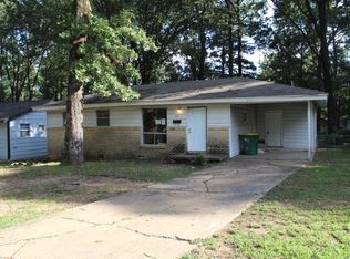 19 Exeter Dr, Little Rock, AR 72209