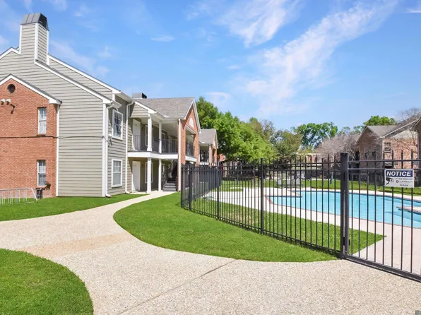 141 E Boyd Dr APT 405, Baton Rouge, LA 70808