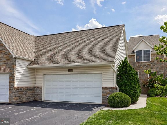 3rd image of 1479 Turnberry Ct